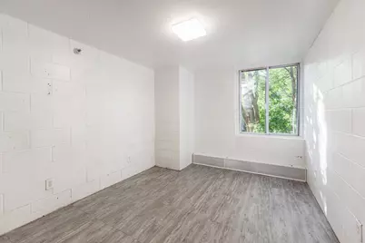 919 Greenbrier Road, Dekalb, IL 60115 - Photo 11