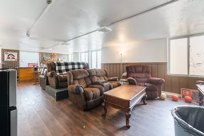 919 Greenbrier Road, Dekalb, IL 60115 - Photo 7