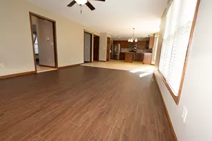 1307 Longford Ln, Bloomington, IL 61704 - Photo 9