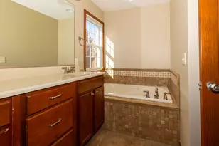 1307 Longford Ln, Bloomington, IL 61704 - Photo 35