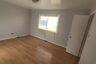 6084 Fremont Dr, Hanover Park, IL 60133 - Photo 15