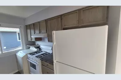 6084 Fremont Drive #6084, Hanover Park, IL 60133 - Photo 7