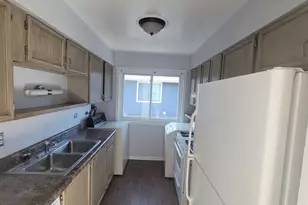 6084 Fremont Dr, Hanover Park, IL 60133 - Photo 9