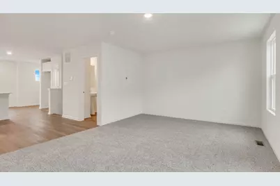 435 Lakeshore Court, Saint Charles, IL 60174 - Photo 13