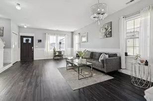 7626 W 63rd Pl, Summit, IL 60501 - Photo 3