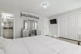 7626 W 63rd Pl, Summit, IL 60501 - Photo 13