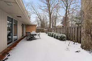 135 Lakewood Pl, Highland Park, IL 60035 - Photo 21