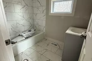 16913 Jodave Ave, Hazel Crest, IL 60429 - Photo 13