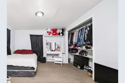 8239 S Colfax Avenue, Chicago, IL 60617 - Photo 11