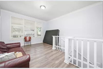 8239 S Colfax Avenue, Chicago, IL 60617 - Photo 13