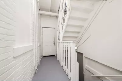 8239 S Colfax Avenue, Chicago, IL 60617 - Photo 15