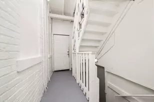 8239 S Colfax Ave, Chicago, IL 60617 - Photo 15