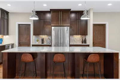 [Address not provided], Downers Grove, IL 60516 - Photo 9