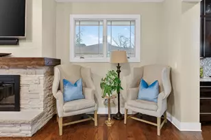 [Address not provided], Downers Grove, IL 60516 - Photo 13