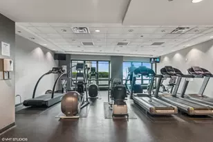 130 N Garland Ct, Chicago, IL 60602 - Photo 25