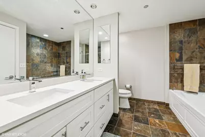 130 N Garland Court #1406, Chicago, IL 60602 - Photo 17