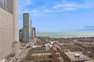 130 N Garland Ct, Chicago, IL 60602 - Photo 29