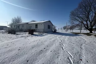 301 S W St, Sublette, IL 61367 - Photo 7