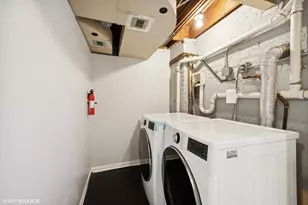 8152 Mayfield Ave, Burbank, IL 60459 - Photo 23