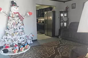 1218 Vienna Blvd, Dekalb, IL 60115 - Photo 3