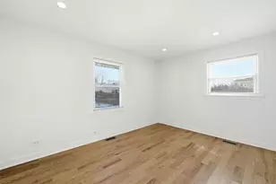 9 Forest Ln, Elk Grove Village, IL 60007 - Photo 27