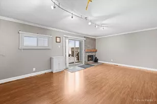 215 Lakeshore Ln, Bloomingdale, IL 60108 - Photo 13