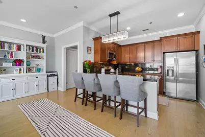 2801 N Oakley Avenue #202, Chicago, IL 60618 - Photo 11