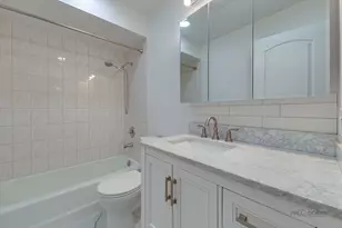 3300 N Carriageway Dr, Arlington Heights, IL 60004 - Photo 11