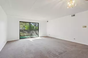 920 Vose Dr, Gurnee, IL 60031 - Photo 9