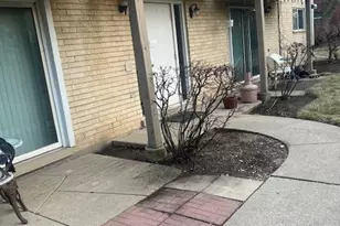 19 E Palatine Rd, Arlington Heights, IL 60004 - Photo 11