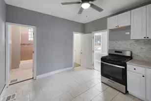 252 W 115th St, Chicago, IL 60628 - Photo 9