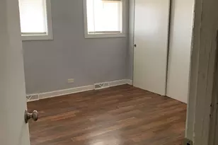 2301 Hermon Ave, Zion, IL 60099 - Photo 9