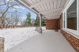 2527 Checker Rd, Long Grove, IL 60047 - Photo 3