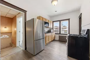 2222 S 58th Ct, Cicero, IL 60804 - Photo 7