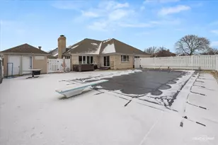 11039 Royal Porthcawl Dr, Naperville, IL 60564 - Photo 35