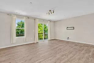 1464 Lake Ridge Ct, Mundelein, IL 60060 - Photo 3