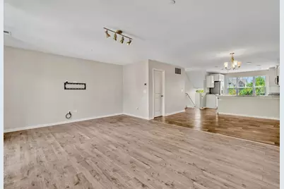 1464 Lakeridge Court #1464, Mundelein, IL 60060 - Photo 7