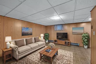 613 E 3rd St, Lockport, IL 60441 - Photo 13