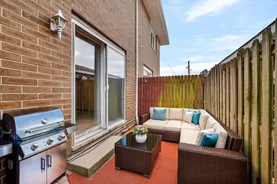 613 E 3rd Street, Lockport, IL 60441 - Photo 9