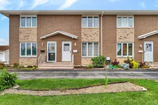 613 E 3rd St, Lockport, IL 60441 - Photo 15