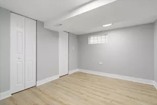 9737 S University Ave, Chicago, IL 60628 - Photo 29