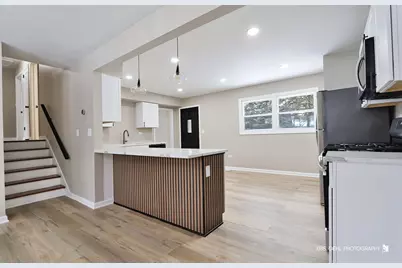 1070 Belle Plaine Avenue, Gurnee, IL 60031 - Photo 5