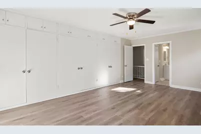 914 Brook Street, Elgin, IL 60120 - Photo 19