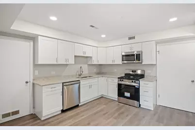 914 Brook Street, Elgin, IL 60120 - Photo 13