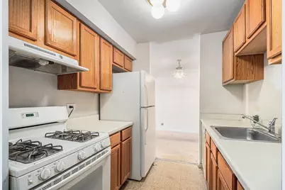 10 Oak Creek Drive #1020, Buffalo Grove, IL 60089 - Photo 13