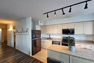 512 N McClurg Ct, Chicago, IL 60611 - Photo 11