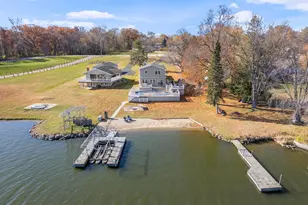 3 Holiday Dr, Lake Holiday, IL 60552 - Photo 1