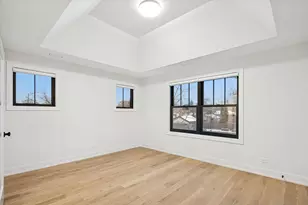 284 N Highland Ave, Elmhurst, IL 60126 - Photo 17