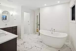 284 N Highland Ave, Elmhurst, IL 60126 - Photo 13