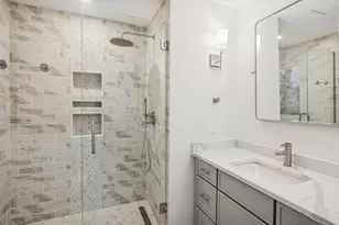 284 N Highland Ave, Elmhurst, IL 60126 - Photo 15